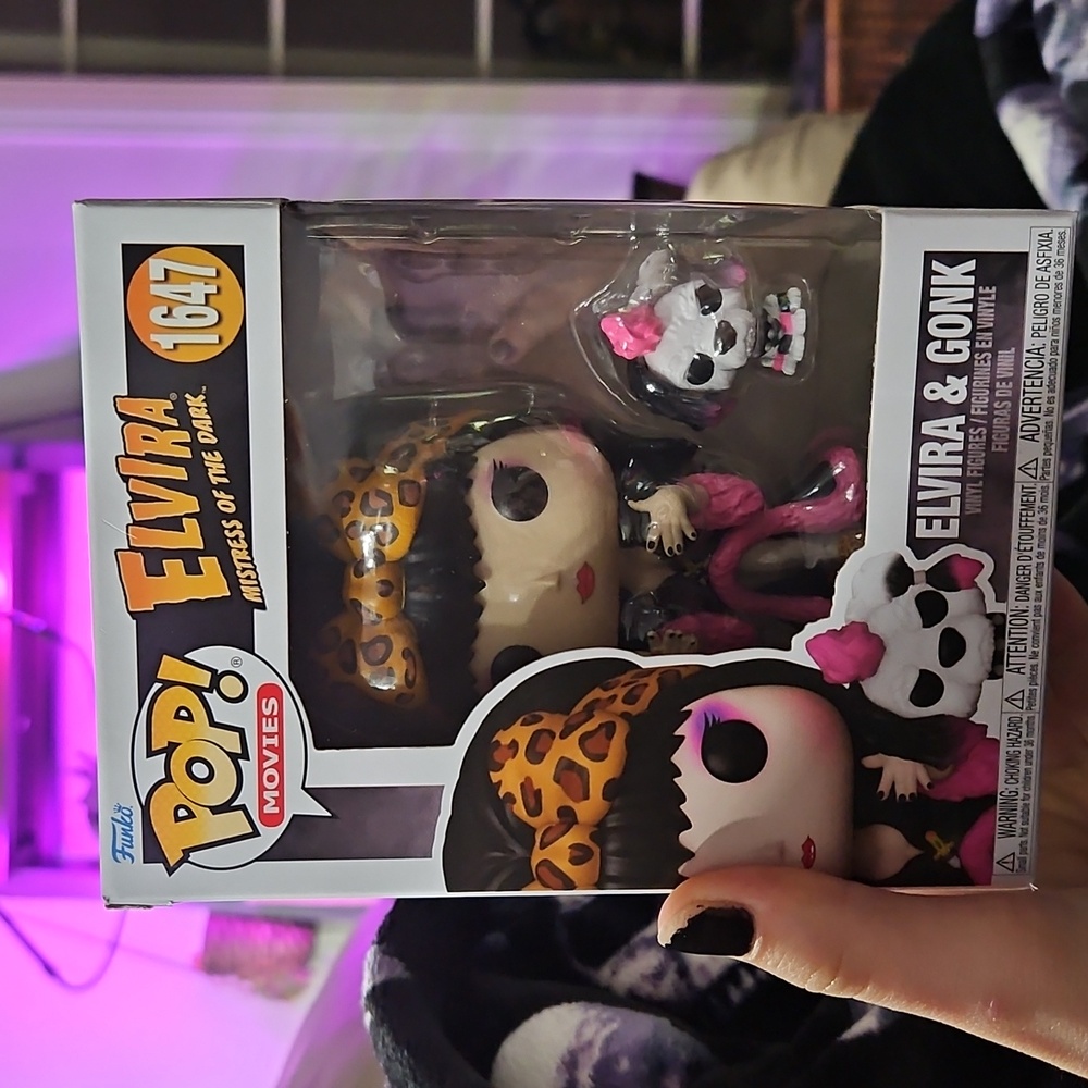 Elvira Funko Pop